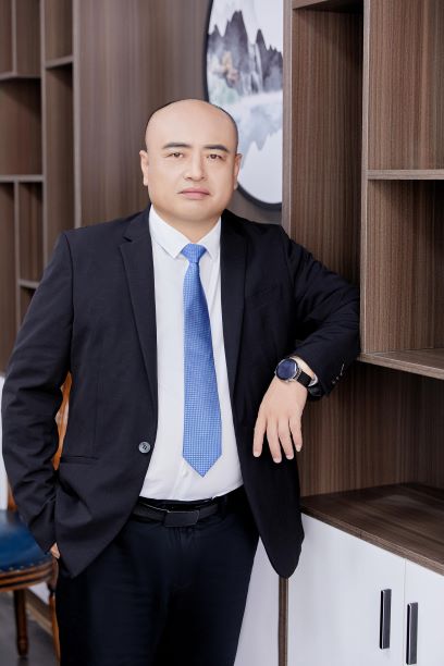 信丰华轩董事长兼总经理练卫华获评年度“双创”人物